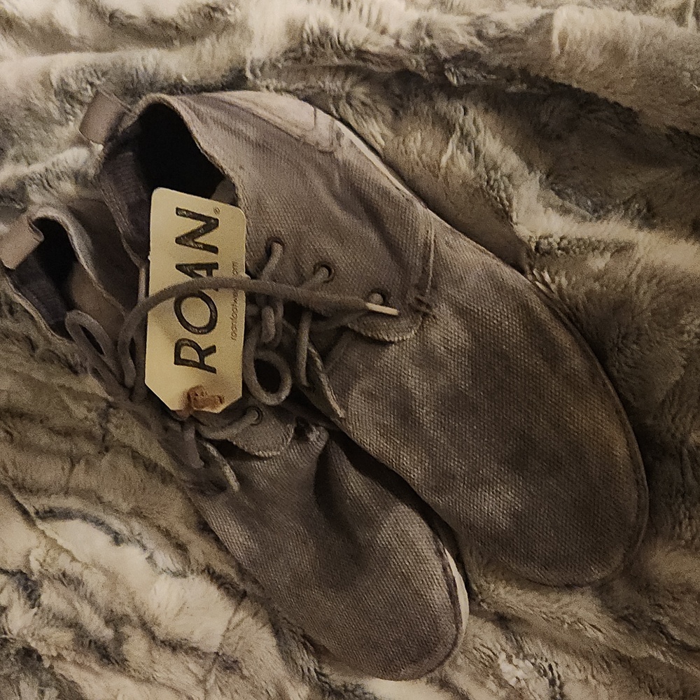 Roan distressed mens shoes
